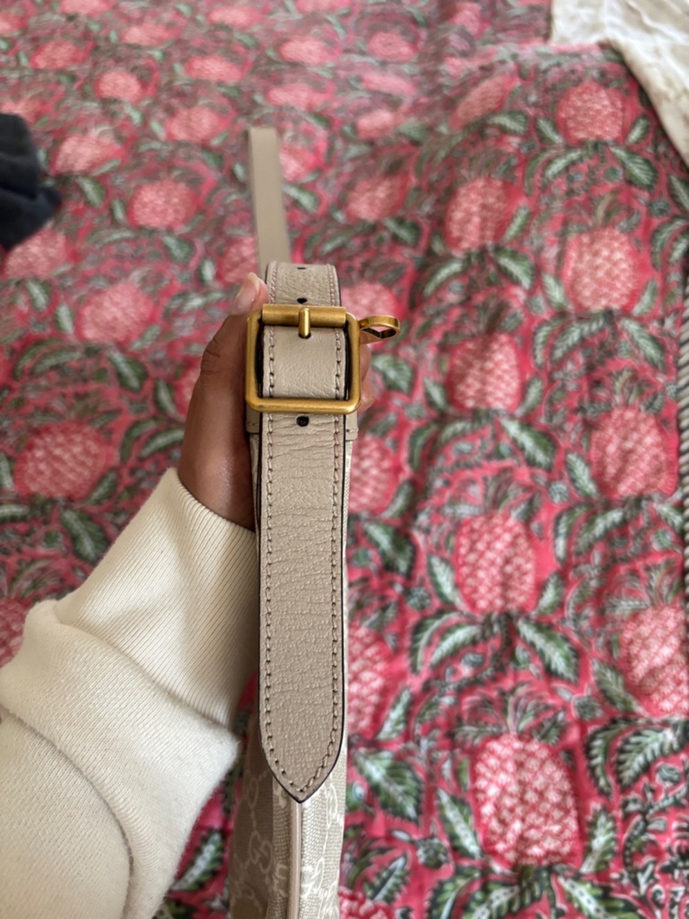 Gucci Beige GG Canvas Ophidia Half Moon  Bag with Green and Red Web - Picture 5 of 17